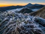 Ilustrasi. Embun beku di Gunung Bromo. (Foto: Ist) Ilustrasi. Embun beku di Gunung Bromo. (Foto: Ist)