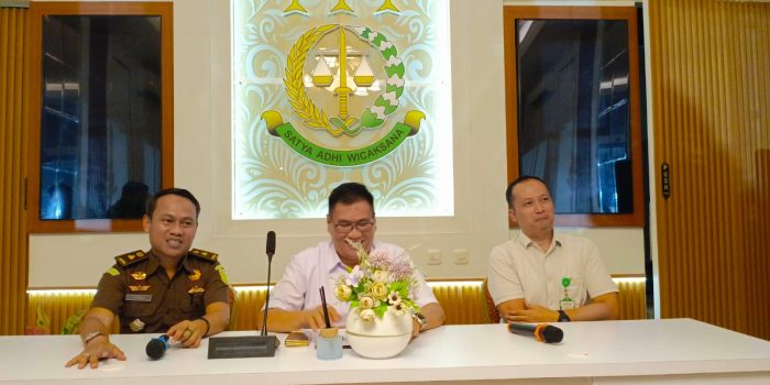 Kepala Kejaksaan Negeri (Kajari) Kabupaten Pasuruan, Rustandi Gustawirya.