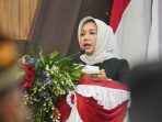 ning ita Ning Ita saat memberikan sambutan dalam rapat paripurna di DPRD.(istimewa)