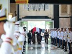 Momem Penghormatan Terakhir Prabowo kepada Jendral TNI (Purn) Ryamizard Ryacudu 3 prabowo4