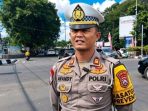 res nganjuk Kasat Lantas Polres Nganjuk, AKP Afandy Dwi Takdir memberikan keterangan pers terkait kecelakaan maut di Kecamatan Baron, sekaligus menepis isu hoaks.