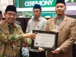 uii Penerimaan penghargaan