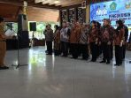 Kadisporapar Sidoarjo Yudhi Irianto, saat melantik anggota Badan Promosi pariwisata Daerah (BPPD) di Pendopo Delta. (Foto: Achmad Adi Nurcahya)