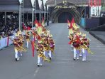 Penampilan siswa Sekolah Rakyat Terintegrasi 6 Jember di JFC World Kids Carnival. (Foto: Ist) Penampilan siswa Sekolah Rakyat Terintegrasi 6 Jember di JFC World Kids Carnival. (Foto: Ist)