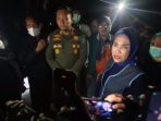 Wakil Bupati Sidoarjo Mimik Idayana saat razia di lokalisasi Krengseng Krian. (Foto: Achmad Adi Nurcahya)