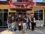 Tim Hotman 911 usai melapor di Mapolda NTB. (Foto. Ist)