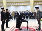 Bupati Jember Muhammad Fawait Direksi dan Dewas BUMD 2026. (Foto: Ist) Bupati Jember Muhammad Fawait Direksi dan Dewas BUMD 2026. (Foto: Ist)