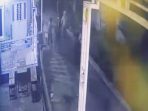 Tangkapan CCTV aksi pengeroyokan.