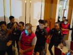 IMG-20260714-WA0015 Ketiga tersangka dikeler Kejari Kabupaten Pasuruan.