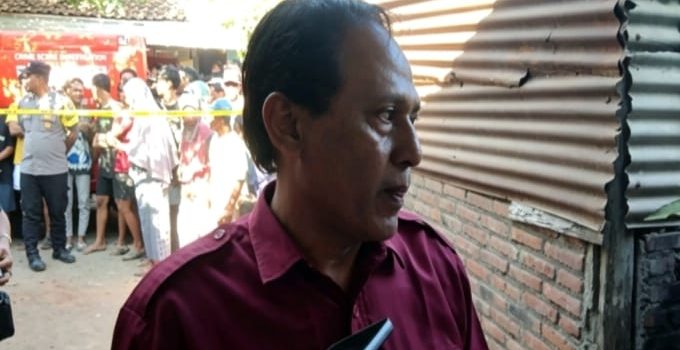 Joko Hari Karyono, Kepala Seksi Pemerintahan Desa Kaloran saat di lokasi kejadian (Agus Karyono)