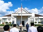 Gedung KPU Kabupaten Nganjuk, menjadi pusat koordinasi dalam mencatat dan memutakhirkan jumlah data pemilih di Kabupaten Nganjuk demi menjaga hak konstitusional warga.