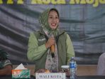 IMG-20260718-WA0006 Wali Kota Mojokerto Ika Puspitasari membuka pelatihan peningkatan kompetensi bagi 33 anggota Satpol PP di Pendopo Griya Paramitra (istimewa)