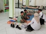 Siswa di puskesmas