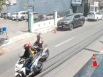 IMG-20260725-WA0009 Terekam CCTV, Sejoli Gasak Motor Karyawan RSUD Jombang di Siang Bolong