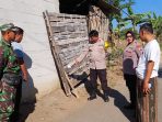 IMG-20260725-WA0010 Anggota Polsek Kejayan cek lokasi pencurian.
