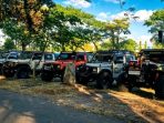 Puluhan kendaraan off-road terparkir rapi dan siap meriahkan gelaran Bhayangkara Adhyaksa Baong #4 di kawasan Monumen dr. Soetomo, Loceret, Nganjuk.