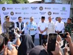 Menko Pangan Zulkifli Hasan memberikan keterangan pers usai kegiatan Rembuk Tani Pupuk Indonesia di Palu.