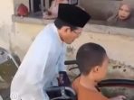 Wakil Bupati Lombok Tengah HM Nursiah saat menjenguk santri korban terbakar. (Foto: Ist)
