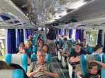 Suasana penumpang WNA di KA Ijen Ekspres. (Foto: Ist)