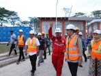 Bupati Jember Muhammad Fawait saat meninjau Sekolah Rakyat. (Foto: Ist)