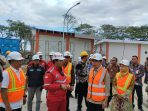 Bupati Jember Muhammad Fawait saat meninjau Sekolah Rakyat.