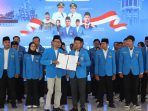 Sebanyak 50 pengurus DPD KNPI Kabupaten Jombang resmi dilantik.(teguh)