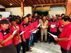pdip Suasana pengukuhan Ketua Ranting PDI Perjuangan di 14 desa se-Kecamatan Prambon, Kabupaten Nganjuk.