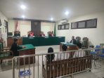 Para terdakwa kasus greenhouse ganja di Desa Mojongapit menjalani sidang pembacaan pleidoi di PN Jombang.(istimewa)