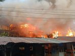 Kebakaran hebat di Babat, Lamongan. (Foto: Ist) Kebakaran hebat di Babat, Lamongan. (Foto: Ist)