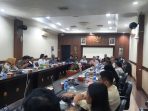 Rapat Banggar DPRD dan TAPD Pemkab Jember. (Foto: Aji)