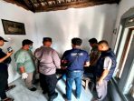 IMG-20260807-WA0036 Petugas kepolisian dan medis melakukan pemeriksaan terhadap jenazah korban