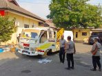 IMG-20260811-WA0005 Dua mobil kepolisian dirusak