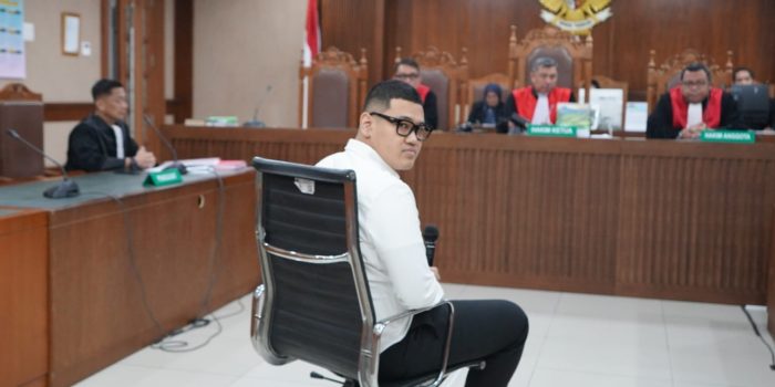 Terdakwa Bangun Paulus resmi menjalani persidangan