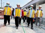 Auditor BPKP saat meninjau langsung lokasi pembangunan Sekolah Rakyat Nganjuk di Desa Balonggebang, Kecamatan Gondang, Nganjuk