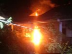 IMG-20260821-WA0011 Kobaran api membakar bangunan gudang kayu milik Pondok Pesantren Ainul Yaqin di Dusun Punggulrejo, Desa Bagor Kulon, Bagor, Nganjuk