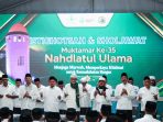 Ribuan warga Nahdliyin mengikuti istighosah dan doa bersama di halaman Gedung Serbaguna Hasbullah Said, Pondok Pesantren Bahrul Ulum Tambakberas. (Teguh)