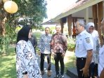 Bupati Banyuwangi, Ipuk Fiestiandani saat bertemu pejabat KAI.