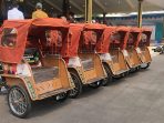 Becak listrik bantuan Presiden Prabowo Subianto siap digunakan untuk mendukung mobilitas muktamirin selama Muktamar ke-35 NU di Jombang. (Teguh)