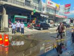 Genangan air di jalan raya