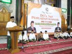Menteri Haji dan Umrah RI Gus Irfan saat menghadiri pengajian manasik calon jemaah haji di Masjid Agung Baitul Mukminin Jombang. (teguh)