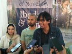 Bedah film dan novel ‘Ibadah & Cinta’ digelar di Pondok Pesantren Mamba’ul Ma’arif Denanyar, Jombang. (teguh)