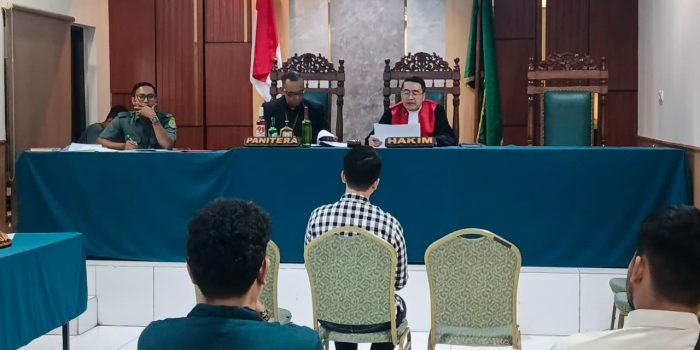 Sidang tipiring di Kantor Satpol PP Sidoarjo. (Foto: Achmad Adi Nurcahya)