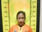 Tersangka KJ diamankan Polres Lamongan.