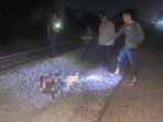 Korban tergeletak di sekitar rel sebelum dievakuasi. (Foto: Ist) Korban tergeletak di sekitar rel sebelum dievakuasi. (Foto: Ist)