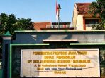 sman 1 pace SMAN 1 Pace di lembaga pendidikan ini diduga terjadi praktik koruptif pemotongan dana Program Indonesia Pintar (PIP)